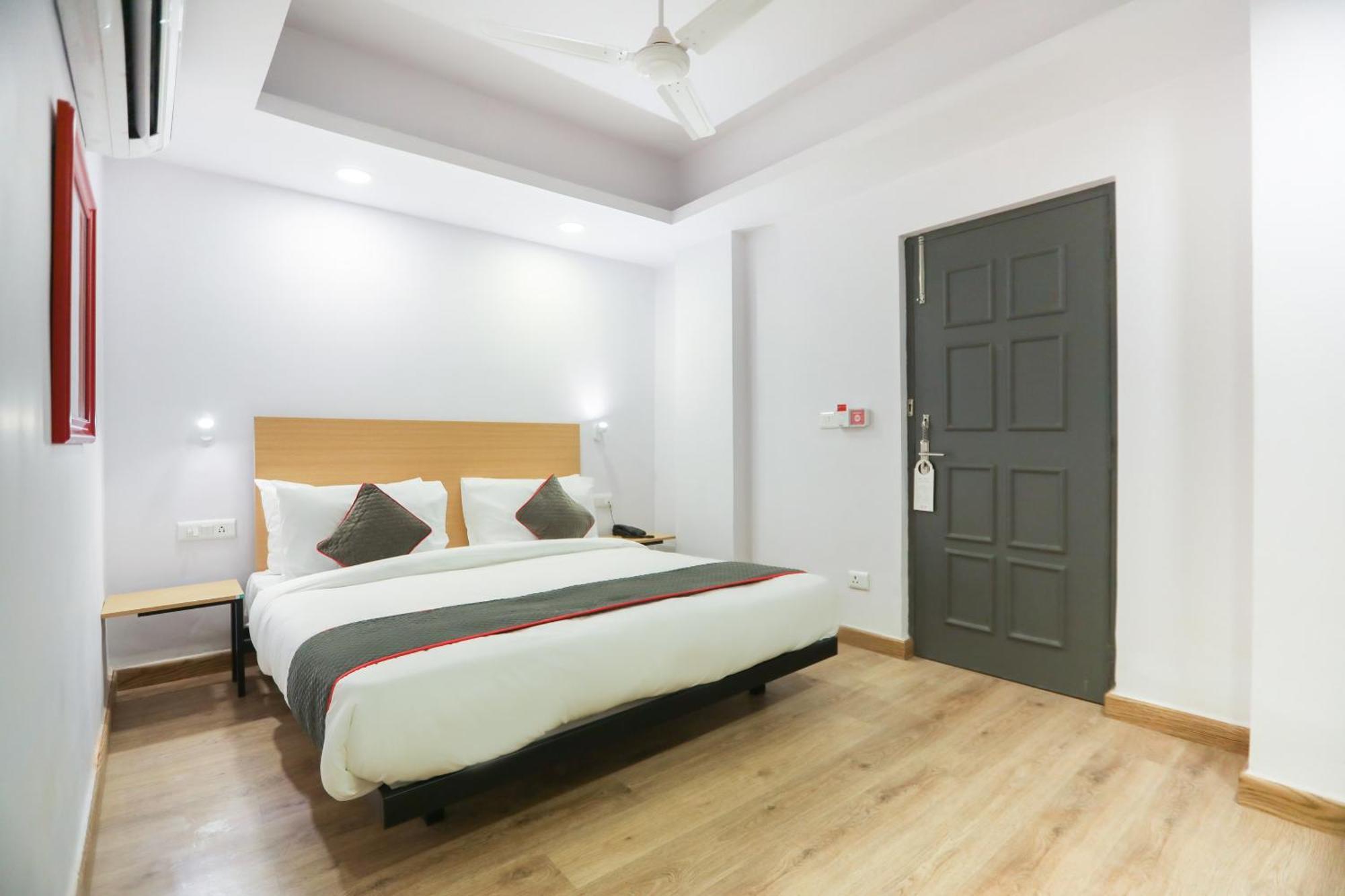 Отель Super Townhouse Suncitel Near Kolkata Airport Dam Dam Экстерьер фото